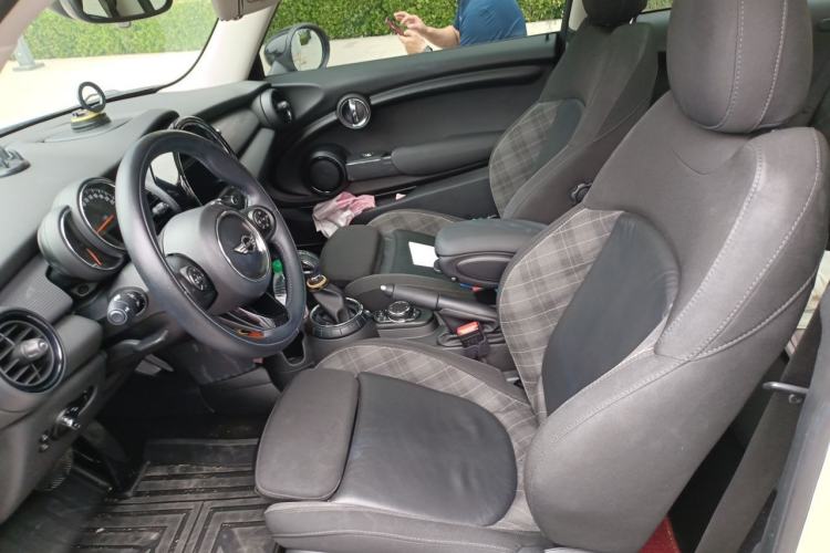 Used MINI 2016 1.5T COOPER Avant-Garde Left Front Seat