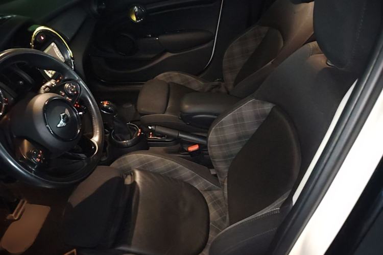 Used MINI 2016 1.5T COOPER Five-Door Edition Left Front Seat