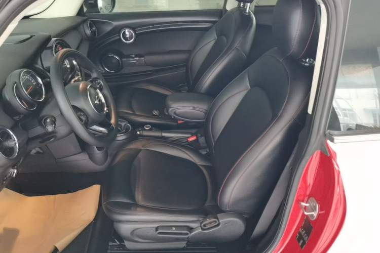 Used MINI 2016 1.2T ONE Pioneer Edition Left Front Seat