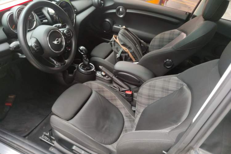 Used MINI 2016 1.5T COOPER Left Front Seat