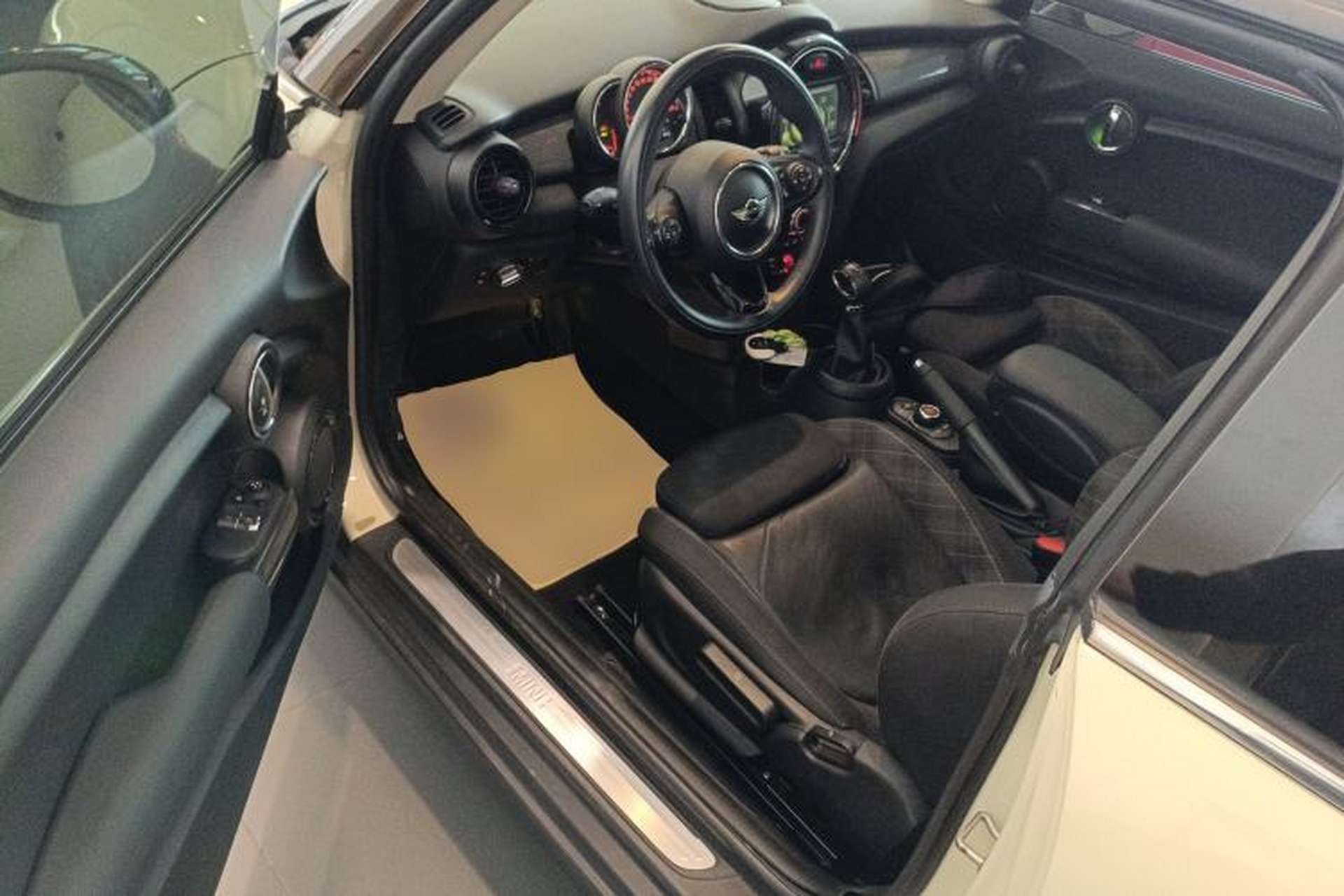 Used MINI 2016 1.5T COOPER Left Front Seat