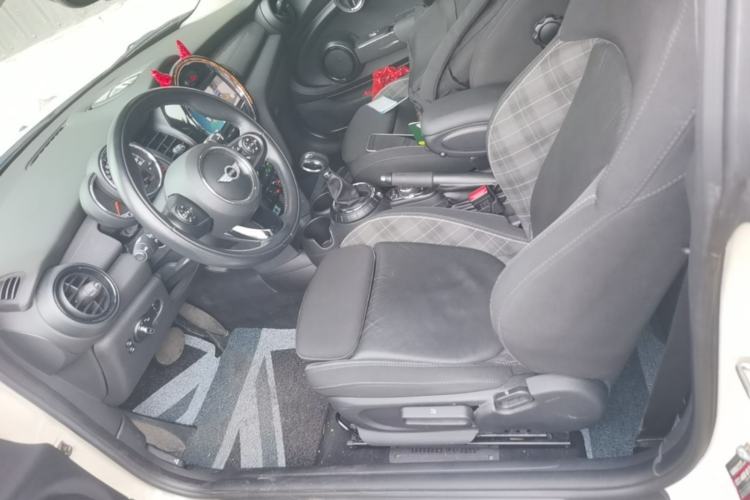 Used MINI 2016 1.5T COOPER Avant-Garde Left Front Seat