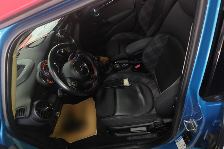 Used MINI 2016 2.0T COOPER S Five-Door Edition Left Front Seat