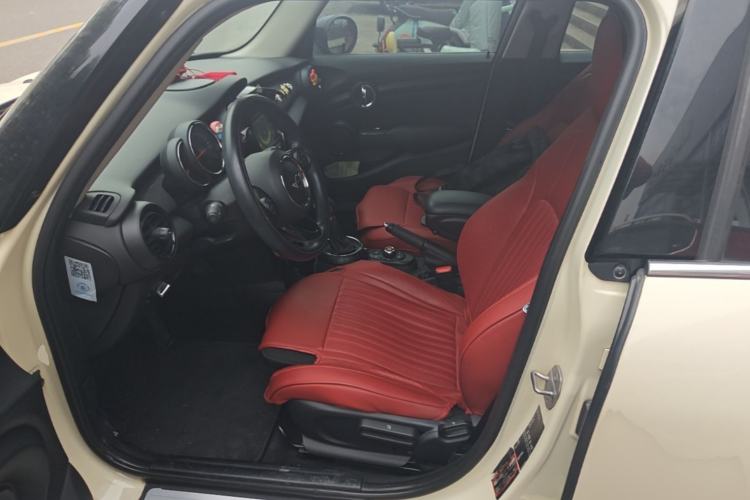 Used MINI 2016 1.5T COOPER Five-Door Edition Left Front Seat