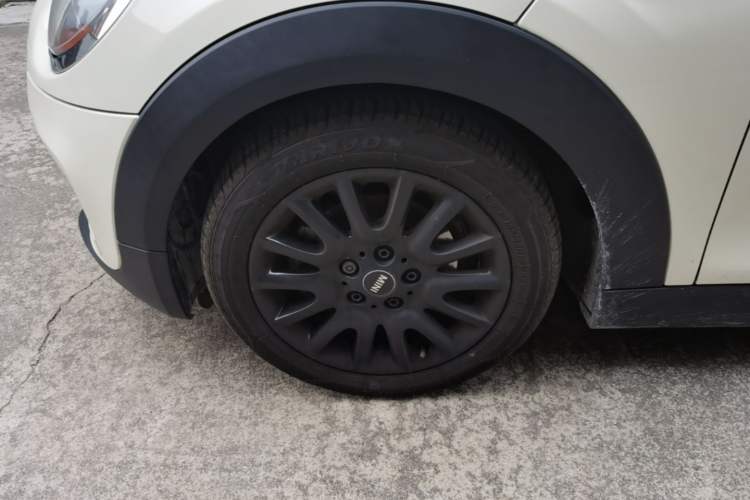 Used MINI 2016 1.5T COOPER Left Front Wheel Hub