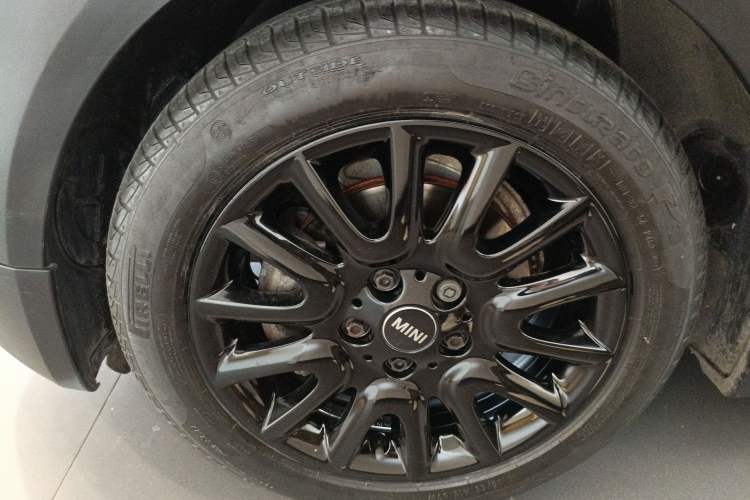 Used MINI 2016 1.5T COOPER Left Front Wheel Hub