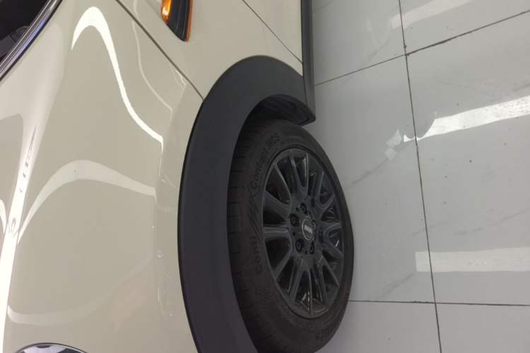 Used MINI 2016 1.5T COOPER Left Front Wheel Hub