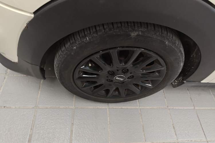 Used MINI 2016 1.2T ONE Pioneer Edition Left Front Wheel Hub
