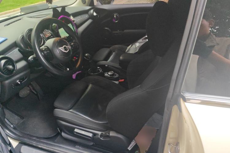 Used MINI 2016 1.5T COOPER Avant-Garde Left Rear Seat