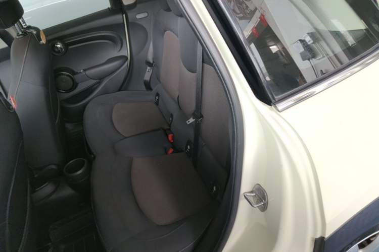 Used MINI 2016 1.2T ONE Five-Door Edition Left Rear Seat