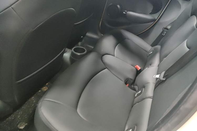 Used MINI 2016 2.0T COOPER S Five-Door Edition Left Rear Seat