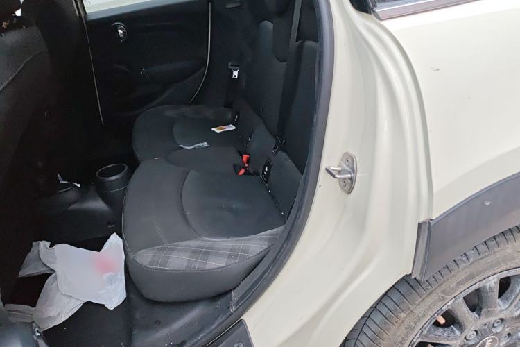 Used MINI 2016 1.5T COOPER Five-Door Edition Left Rear Seat