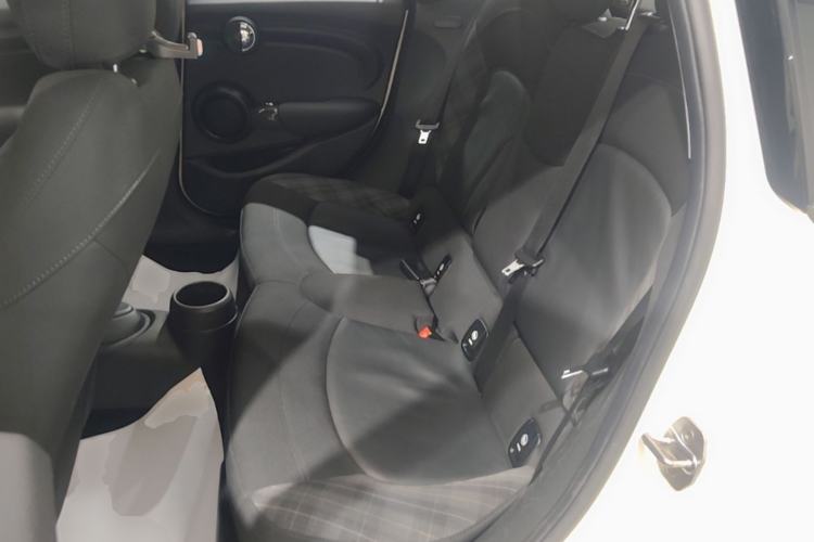 Used MINI 2016 1.5T COOPER Five-Door Edition Left Rear Seat