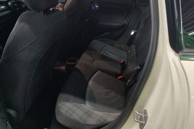 Used MINI 2016 1.5T COOPER Five-Door Edition Left Rear Seat