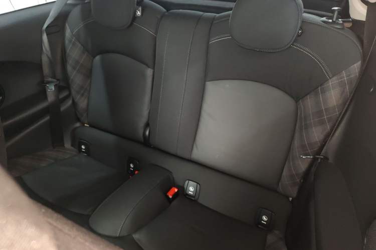 Used MINI 2016 1.5T COOPER Left Rear Seat