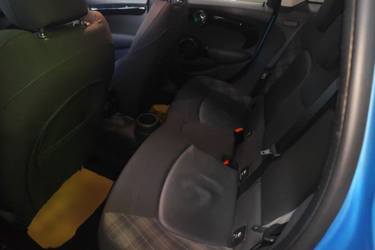 Used MINI 2016 2.0T COOPER S Five-Door Edition Left Rear Seat
