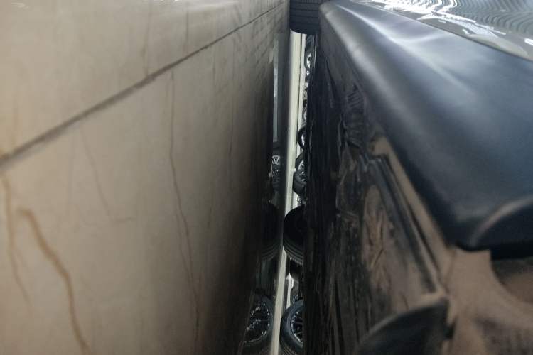 Used MINI 2016 1.5T COOPER Five-Door Edition Left Side Sill
