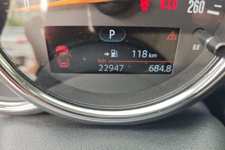 Used MINI 2016 1.2T ONE Pioneer Edition Odometer Close Up
