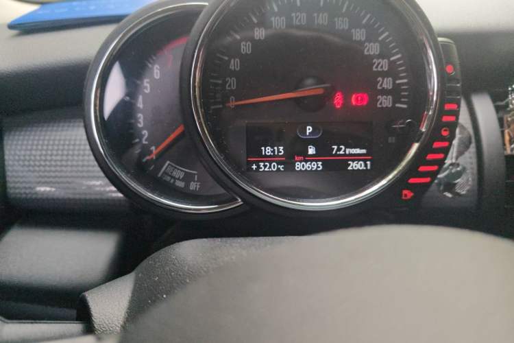 Used MINI 2016 1.5T COOPER Avant-Garde Odometer Close Up