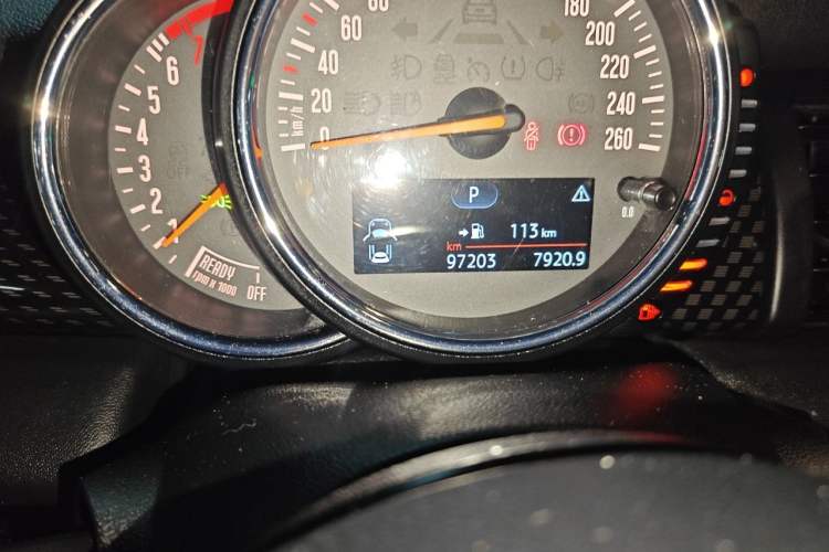 Used MINI 2016 2.0T COOPER S Odometer Close Up