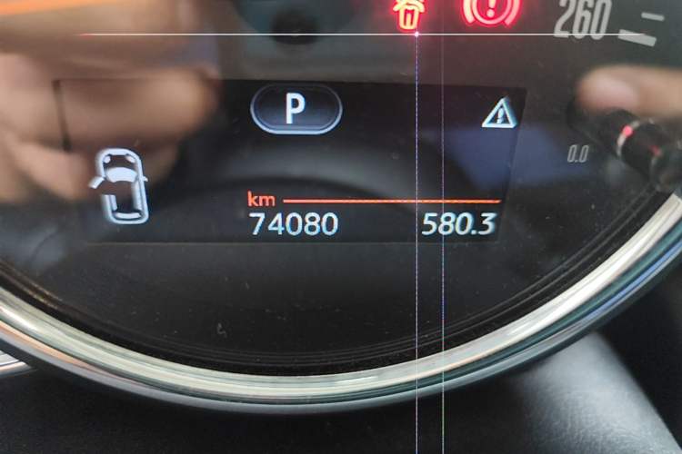 Used MINI 2016 1.2T ONE Five-Door Edition Odometer Close Up