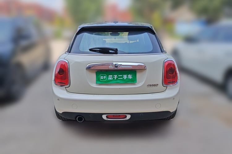 Used MINI 2016 1.5T COOPER Five-Door Edition Rear