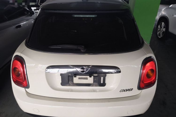 Used MINI 2016 1.5T COOPER Five-Door Edition Rear