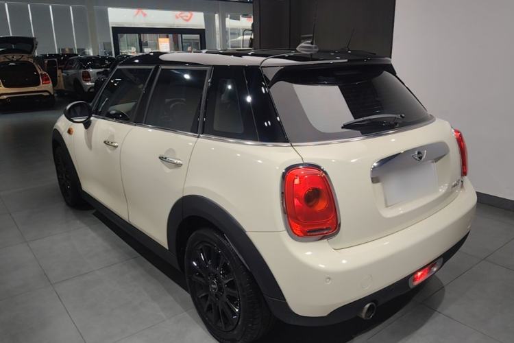 Used MINI 2016 1.5T COOPER Five-Door Edition Rear Left 45 Deg