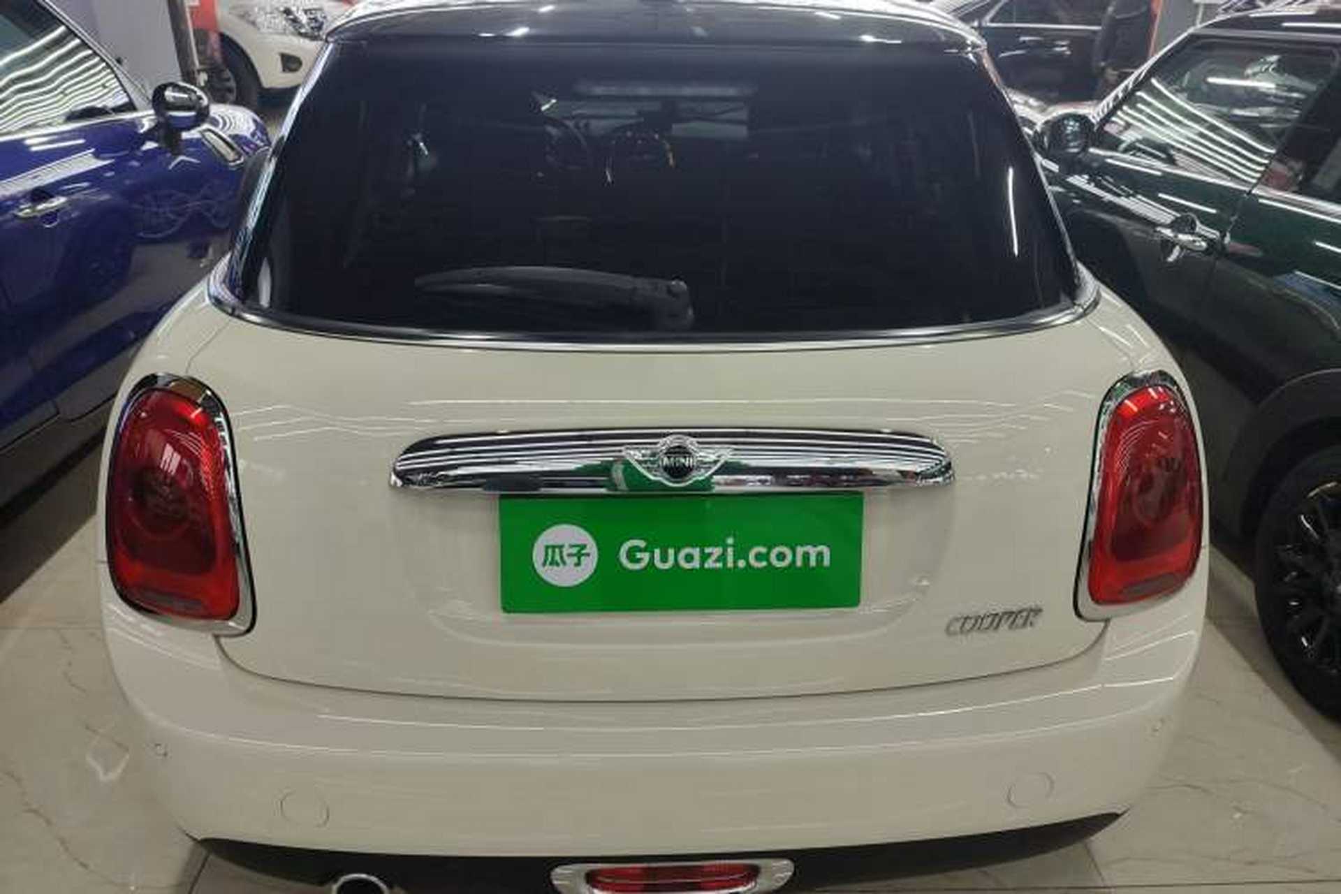 Used MINI 2016 1.5T COOPER Five-Door Edition Rear