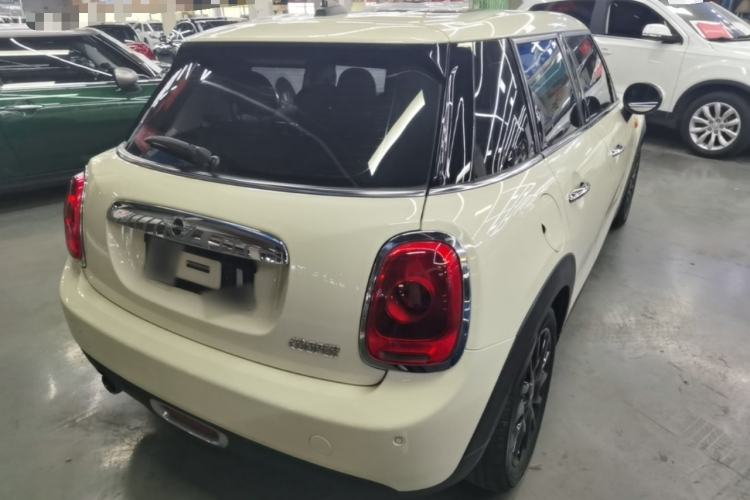Used MINI 2016 1.5T COOPER Five-Door Edition Rear Right 45 Deg