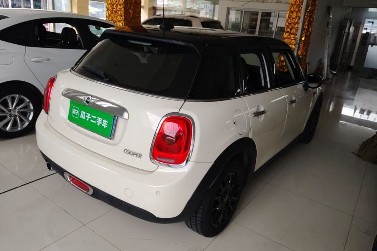 Used MINI 2016 1.5T COOPER Five-Door Edition Rear Right 45 Deg