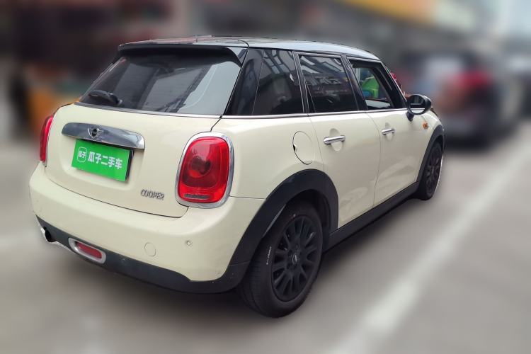Used MINI 2016 1.5T COOPER Five-Door Edition Rear Right 45 Deg