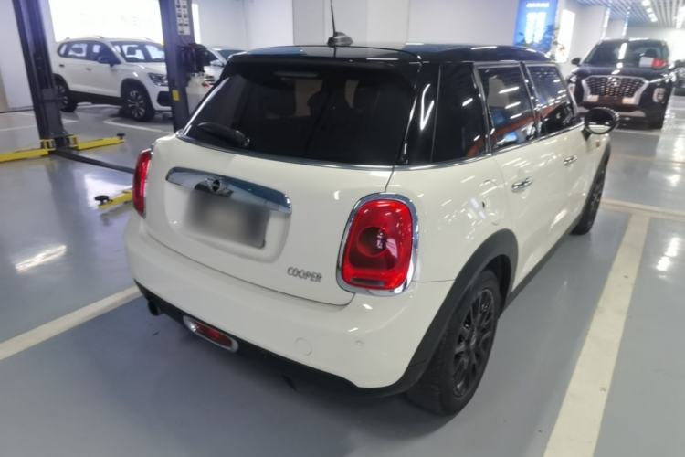Used MINI 2016 1.5T COOPER Five-Door Edition Rear Right 45 Deg