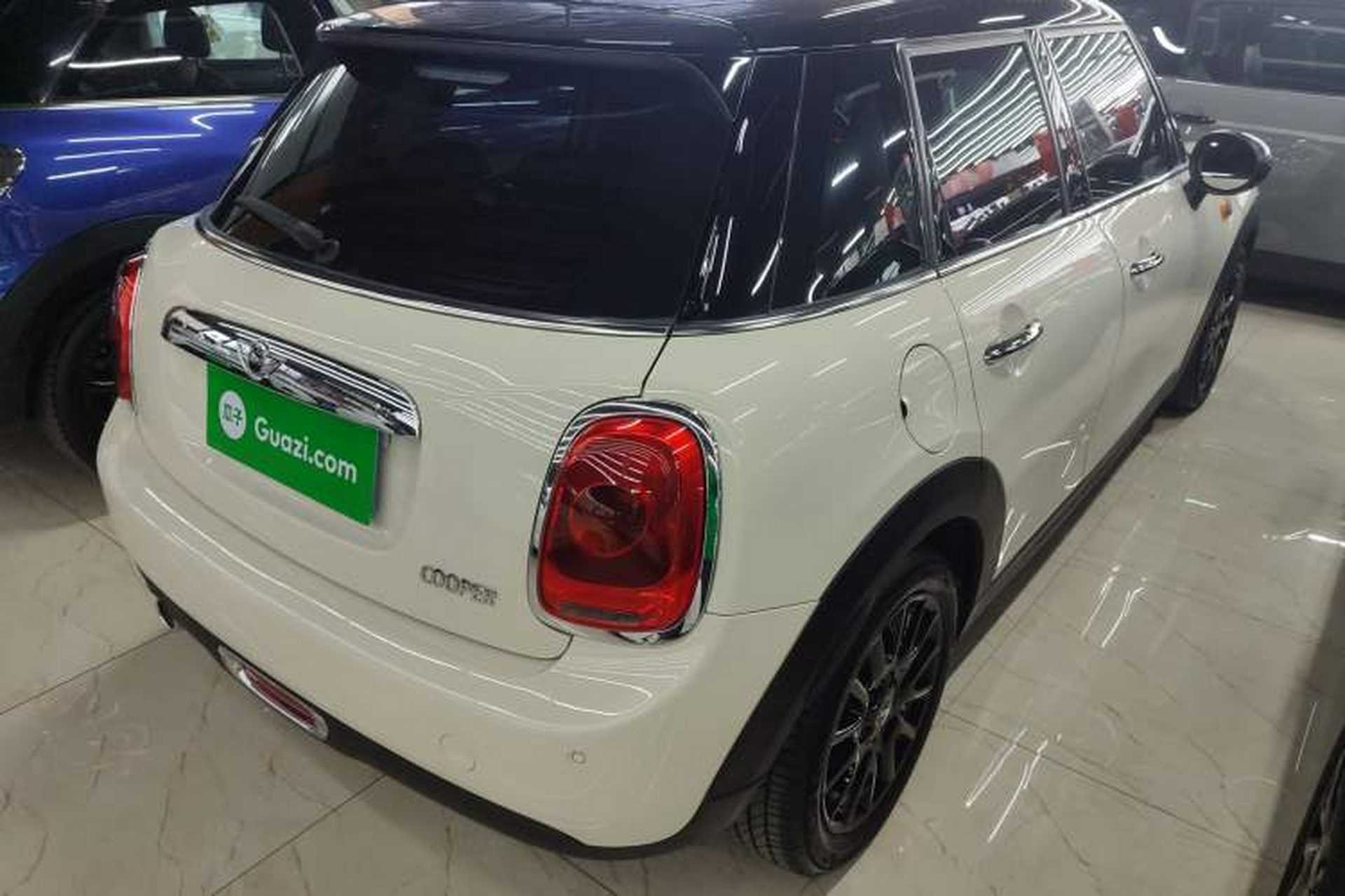 Used MINI 2016 1.5T COOPER Five-Door Edition Rear Right 45 Deg