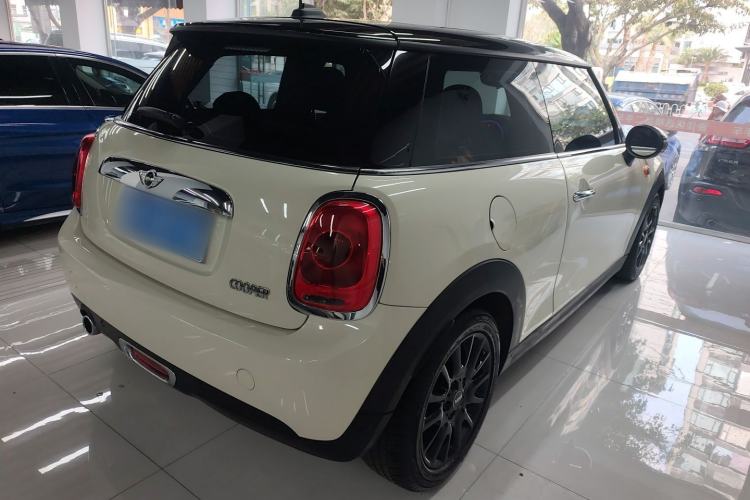 Used MINI 2016 1.5T COOPER Rear Right 45 Deg