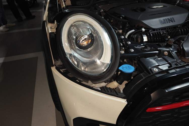 Used MINI 2016 2.0T COOPER S Right Front Headlight