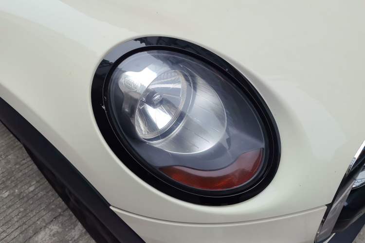 Used MINI 2016 1.5T COOPER Five-Door Edition Right Front Headlight