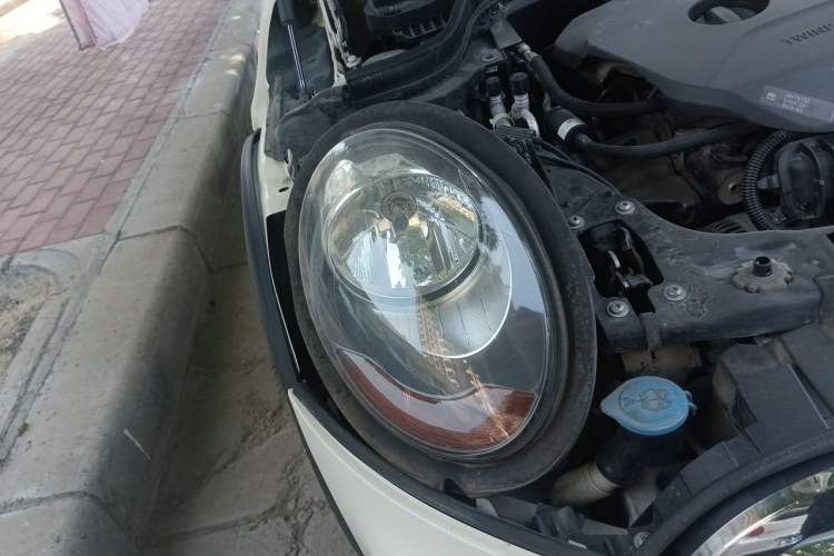 Used MINI 2016 1.5T COOPER Right Front Headlight