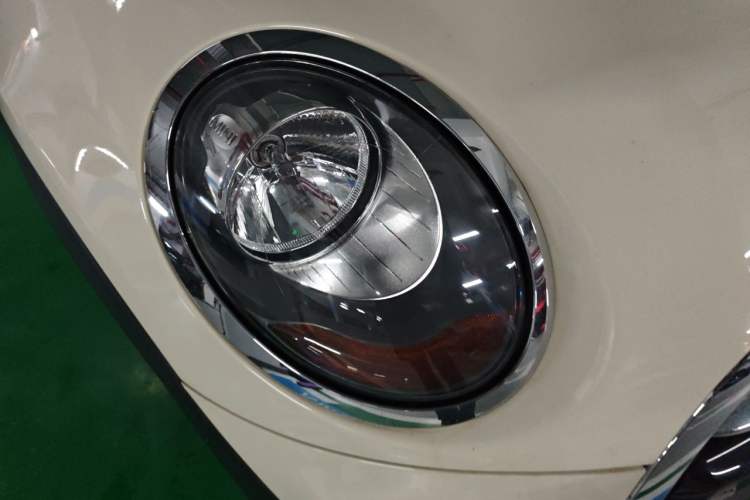 Used MINI 2016 1.5T COOPER Five-Door Edition Right Front Headlight