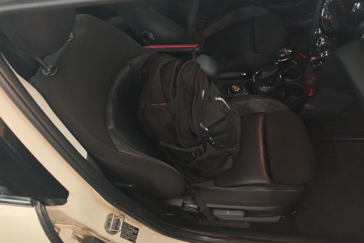 Used MINI 2016 1.5T COOPER Five-Door Edition Right Front Seat