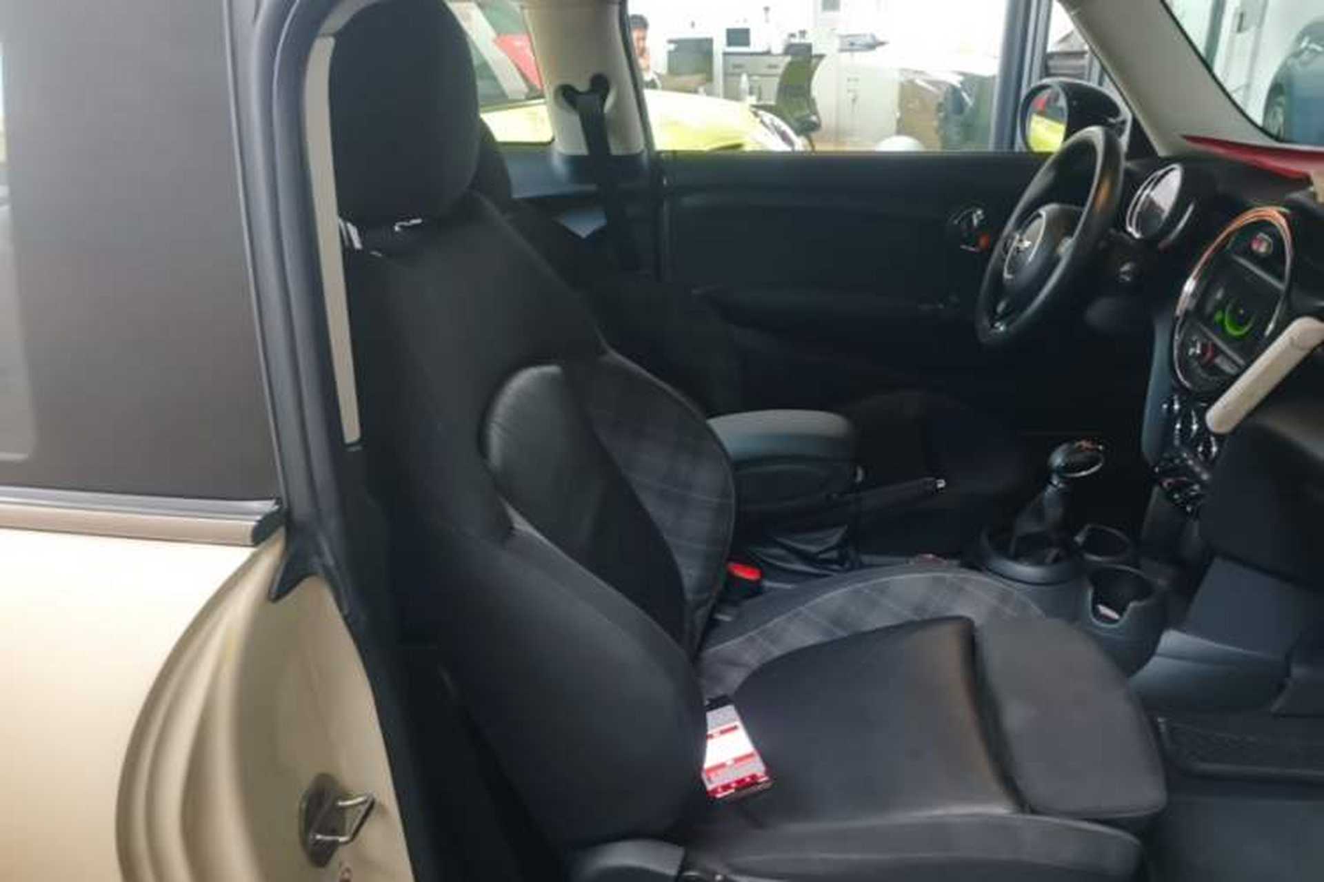 Used MINI 2016 1.5T COOPER Avant-Garde Right Front Seat