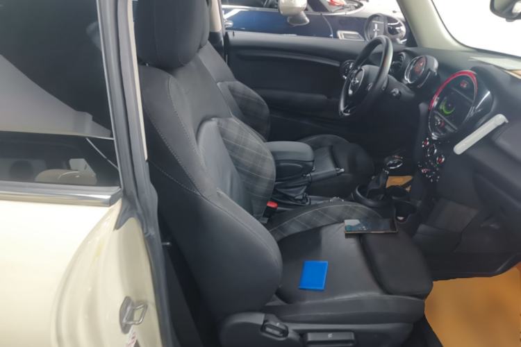 Used MINI 2016 1.5T COOPER Avant-Garde Right Front Seat