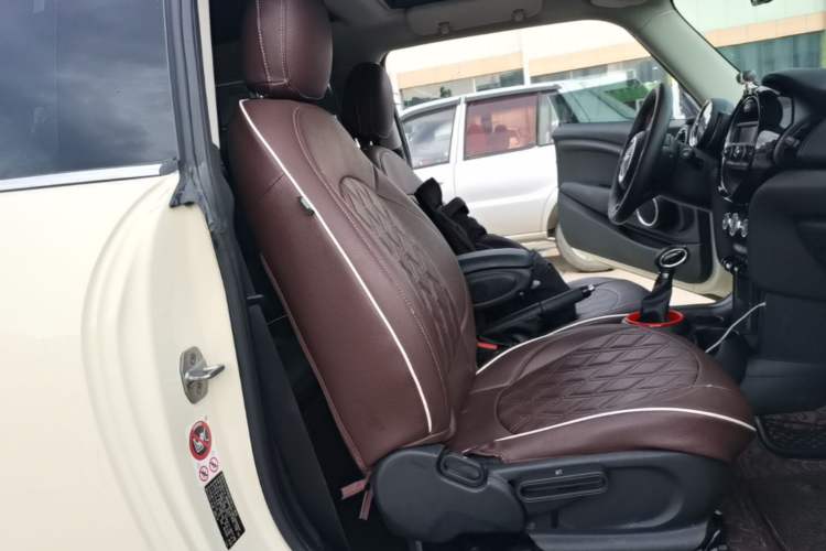 Used MINI 2016 1.2T ONE Pioneer Edition Right Front Seat