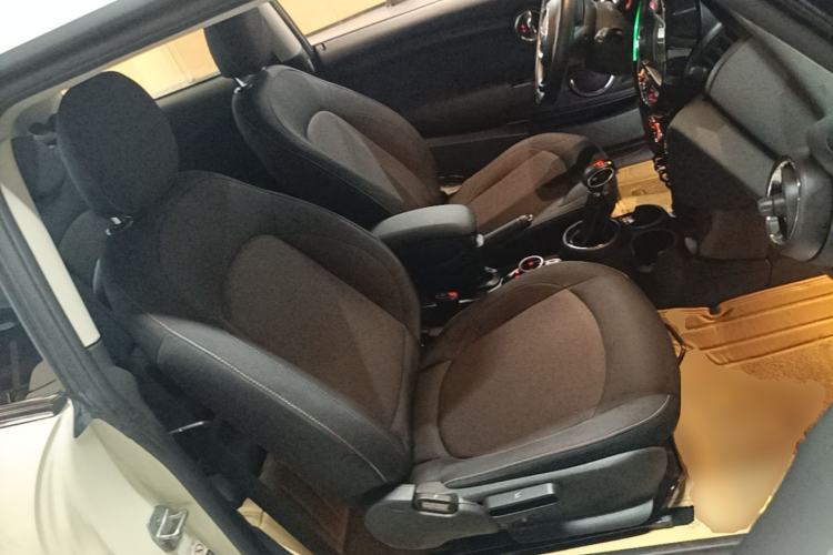 Used MINI 2016 1.2T ONE Pioneer Edition Right Front Seat