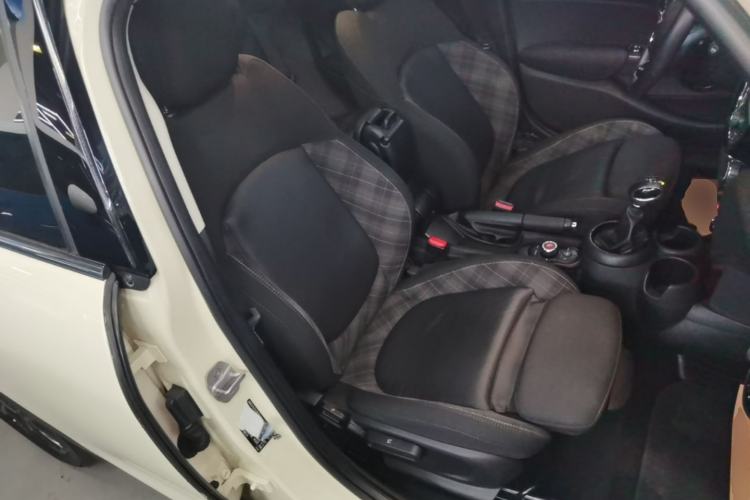Used MINI 2016 1.5T COOPER Five-Door Edition Right Front Seat