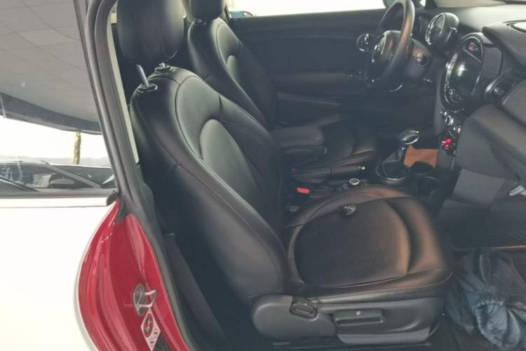 Used MINI 2016 1.2T ONE Pioneer Edition Right Front Seat