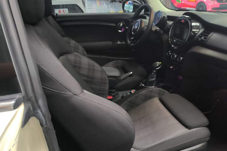 Used MINI 2016 1.5T COOPER Right Front Seat