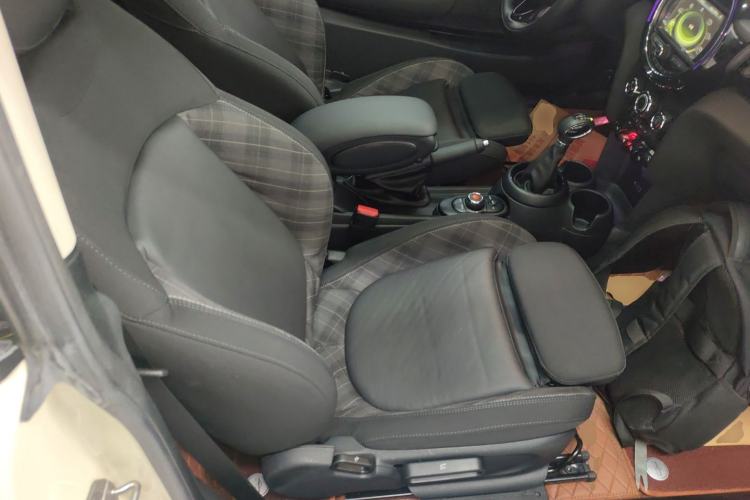 Used MINI 2016 1.5T COOPER Right Front Seat