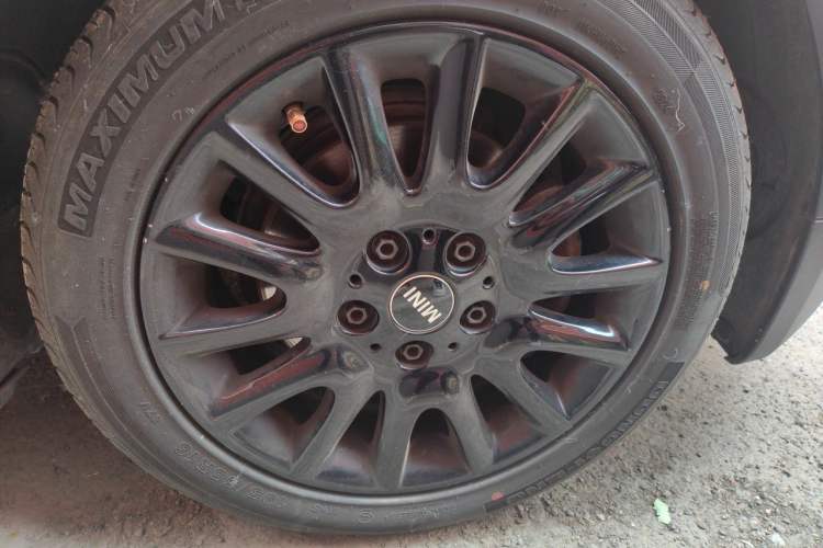 Used MINI 2016 1.2T ONE Pioneer Edition Right Front Wheel Hub