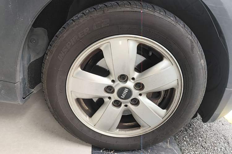 Used MINI 2016 1.2T ONE Five-Door Edition Right Front Wheel Hub